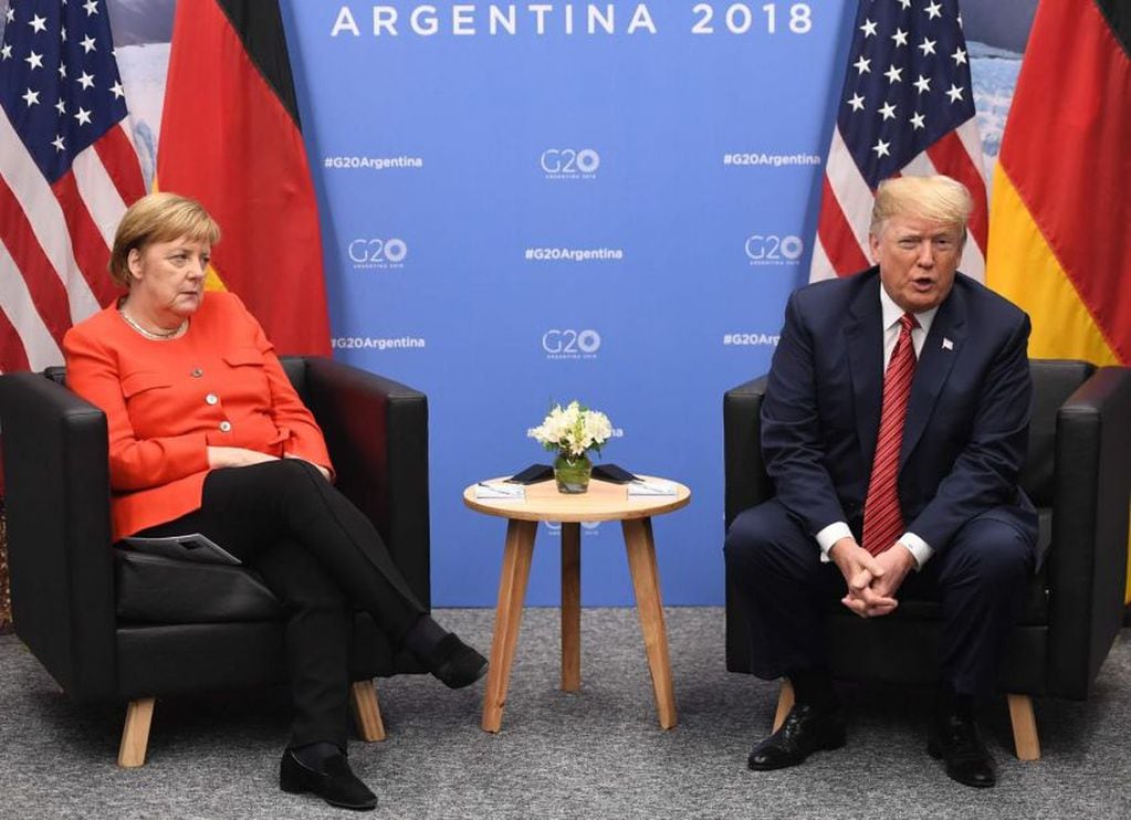 
Foto: AFP | La canciller alemana, Angela Merkel y el presidente de los Estados Unidos, Donald Trump, celebran una reunión bilateral, al margen de la Cumbre de Líderes.
   