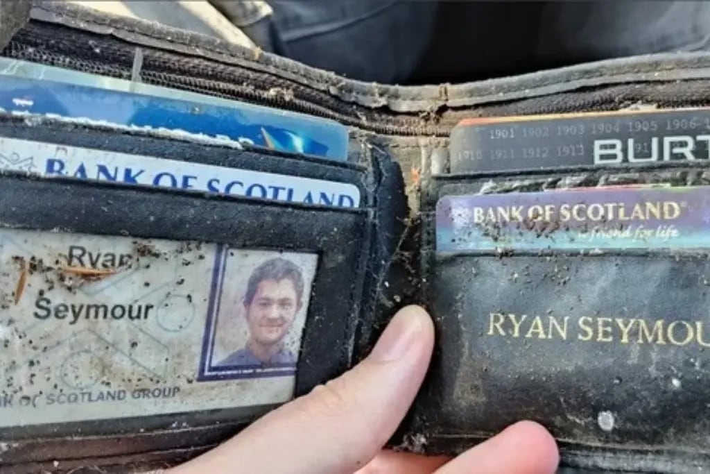joven billetera escocia