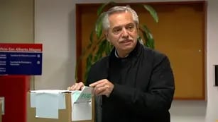 Alberto Fernández voto en Palermo