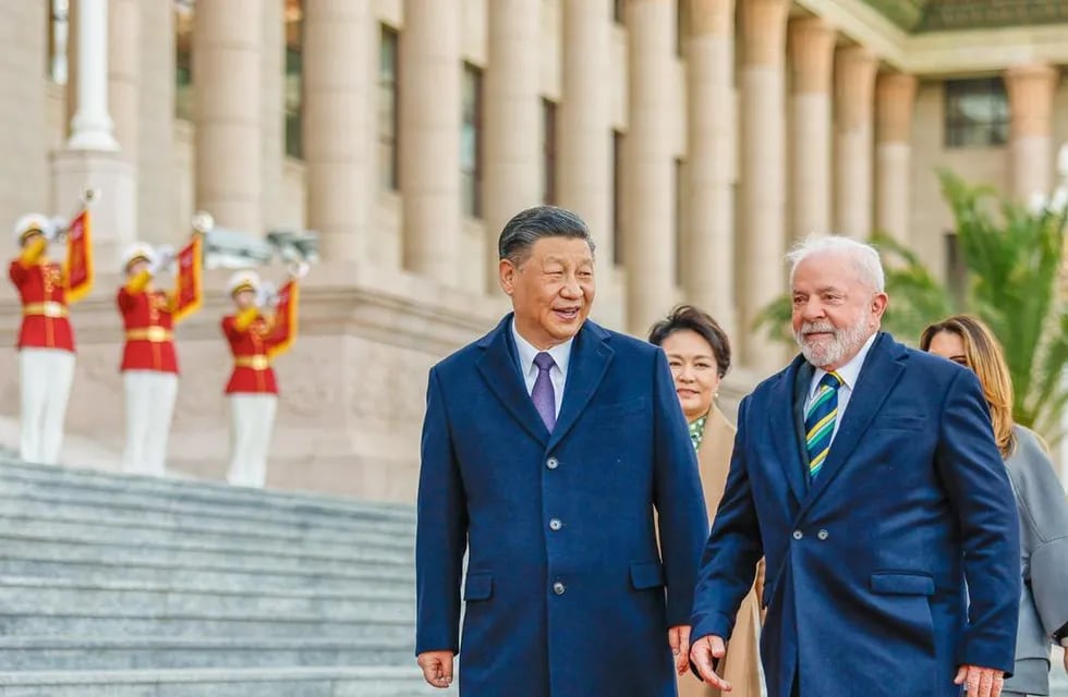 Xi Jinping y Lula Da Silva, presidentes de China y Brasil respectivamente, durante la visita del mandatario brasileño el pasado 15 de abril de 2023.