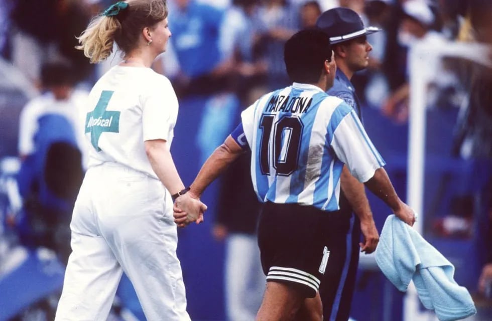 Hoy se cumplen 27 años del último partido de Diego Maradona con la camiseta de la Selección Argentina. / Gentileza.