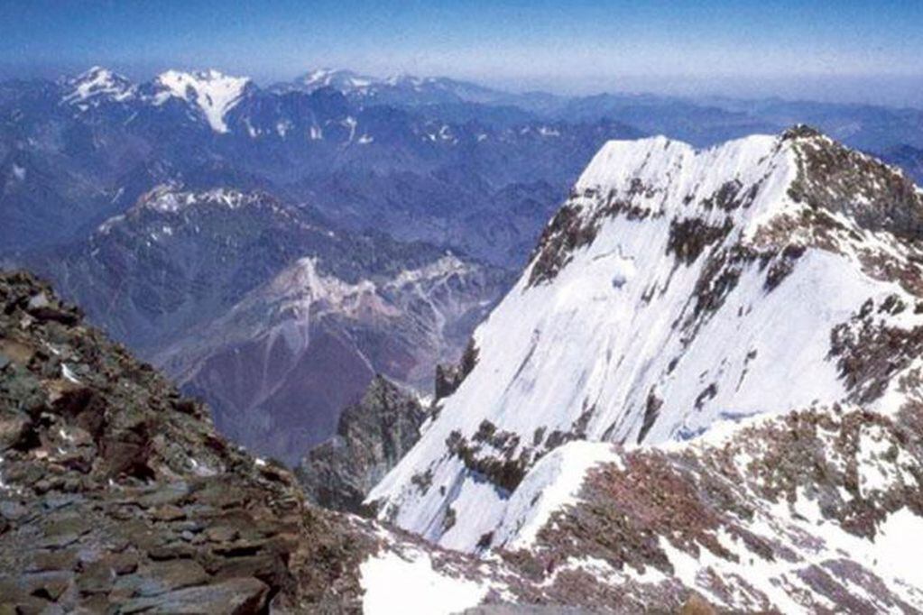 La cumbre del cerro Aconcagua será la meta de este grupo de deportistas olímpicos.