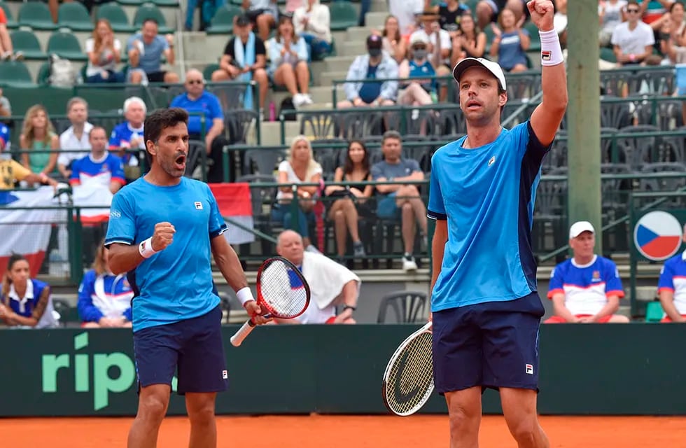 González y Zeballos, los tenistas que conforman el dobles argentino en Copa Davis. / archivo