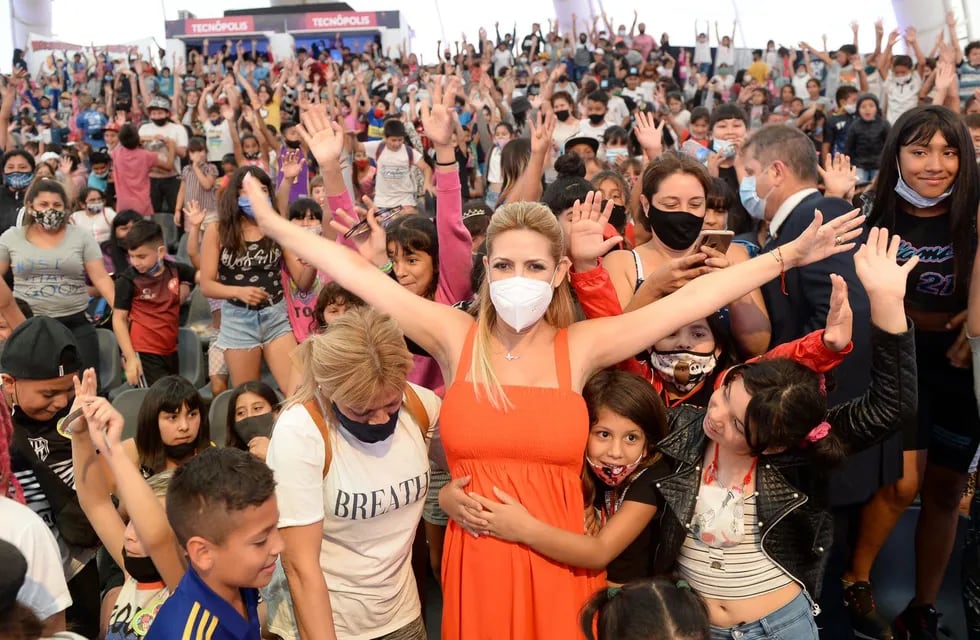 Fabiola Yáñez invitó a miles de chicas y chicos a disfrutar una tarde en el parque temático Tecnópolis. - Presidencia de la Nación