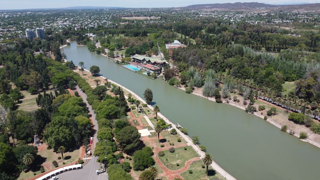 El parque, una de las principales atracciones de la ciudad. Foto: vistas aéreas de Dron del Parque San Martin por su Aniversario 125  
