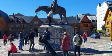 Estatua de Roca en Bariloche