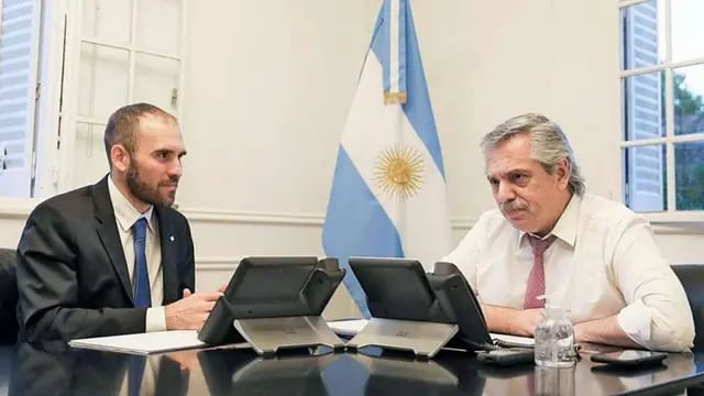 El presidente Alberto Fernández y el ministro de Economía, Martín Guzmán. Archivo