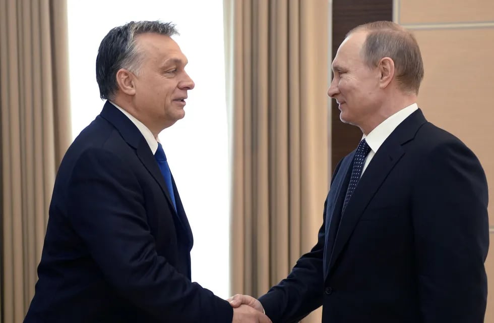 Víktor Orbán y Vladimir Putin, presidentes de Hungría y Rusia respectivamente, en una imagen de archivo.