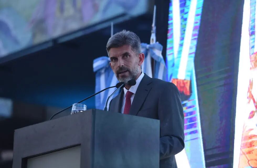 El intendente Ulpiano Suárez asumió su segundo mandato. Foto: Municipalidad de la Ciudad de Mendoza.