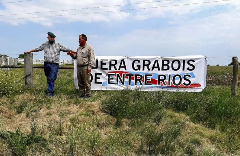 Productores se solidarizaron con Luis Etchevehere y mostraron su disconformidad con la toma de Juan Grabois - Télam