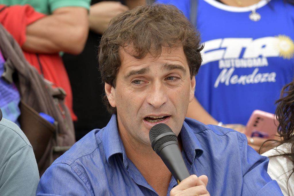 Gabriel Solano, del Frente de Izquierda y dirigente del Polo Obrero


Foto: Orlando Pelichotti