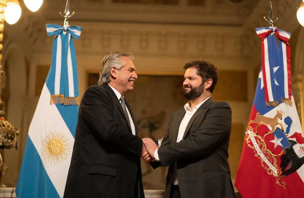 El presidente Alberto Fernández junto a su par de Chile, Gabriel Boric.