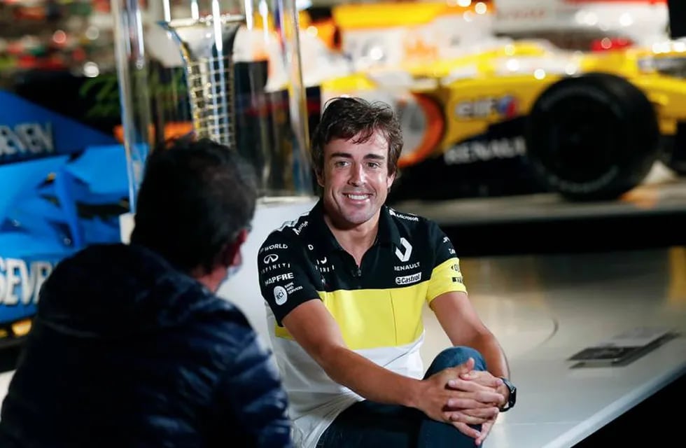 Renault buscará la manera de que Fernando Alonso pueda probar el RS20 antes de fin de año.