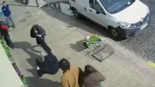 Violencia urbana en La Plata. (Captura de video)