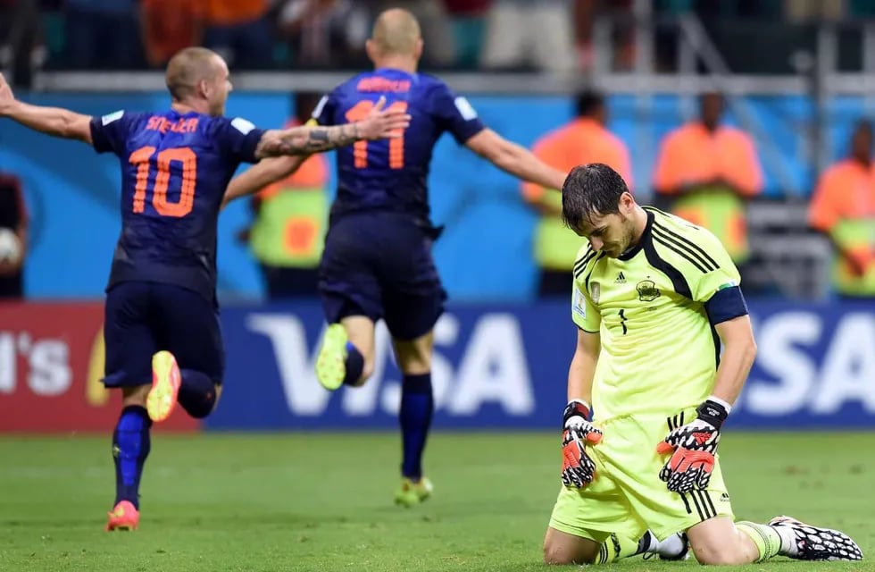 Histórico: Holanda brilló y goleó con autoridad al campeón del mundo 