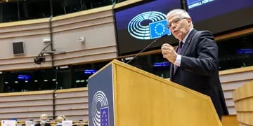 Josep Borrell, vicepresidente de la Comisión Europea y Alto representante de la Unión Europea para Asuntos Exteriores y Política de Seguridad, durante su intervención en el Parlamento Europeo el 1 de marzo de 2022. Alexis HAULOT / European Union / EP