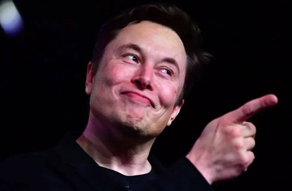 Elon Musk, el visionario y provocador líder de nuestros tiempos, ha dejado una marca imborrable en el mundo de la tecnología y de los negocios.