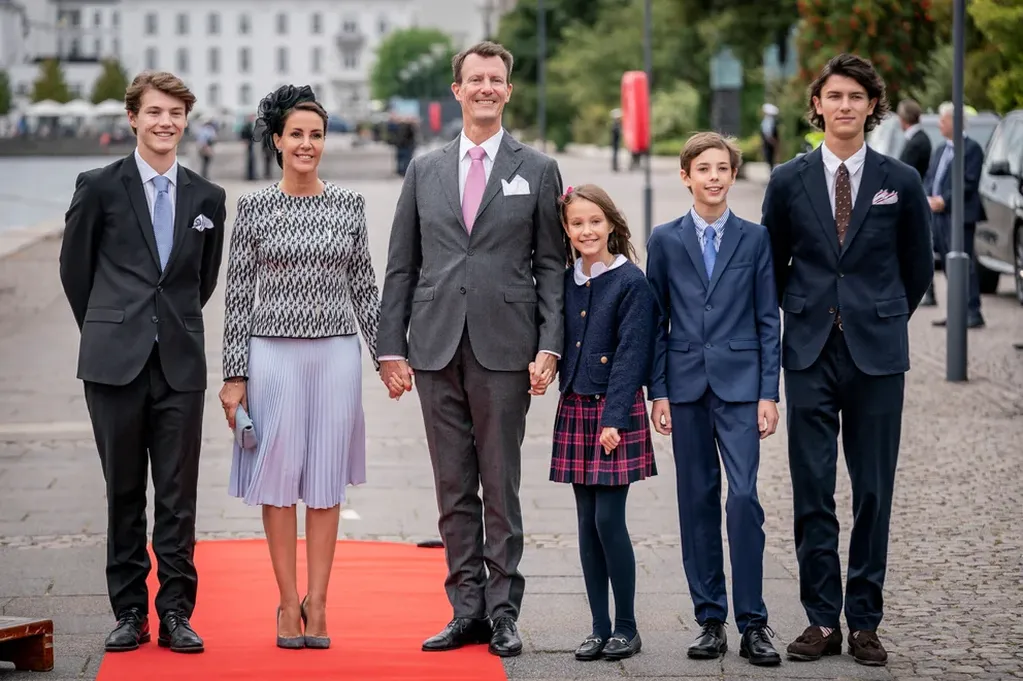 Joaquín de Dinamarca junto a su familia. Foto: Reuters