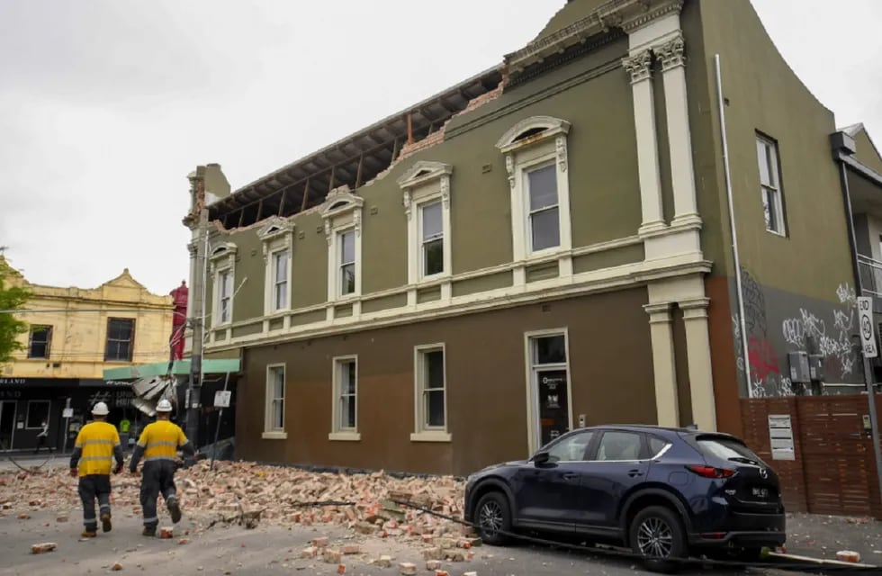 Daños tras el sismo en Melbourne, Australia (AP)