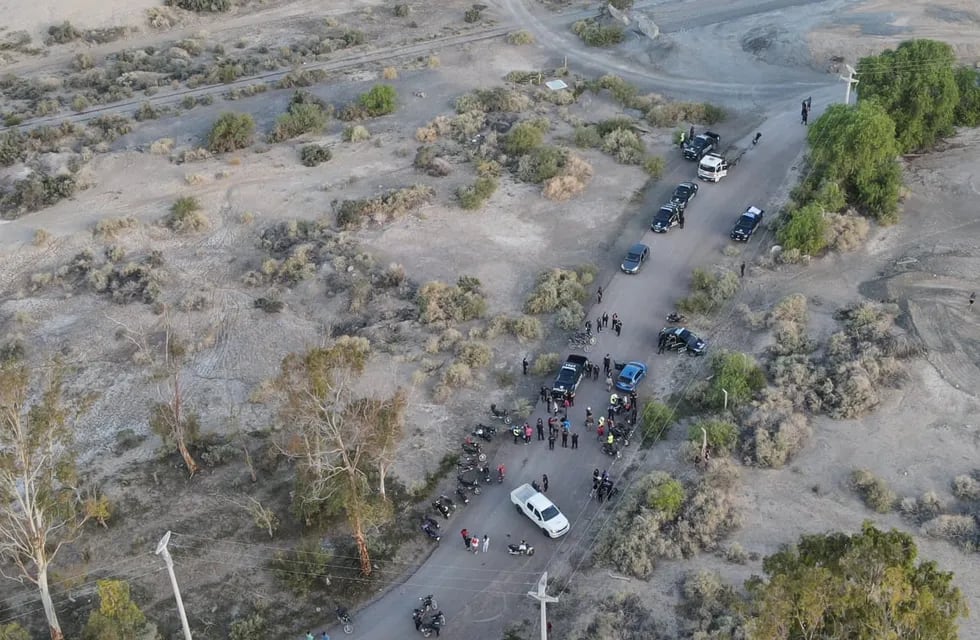 Las picadas ilegales fueron desactivadas en Las Heras. Drones de la Policía sobrevolaron la zona | Foto: Ministerio de Seguridad y Justicia.