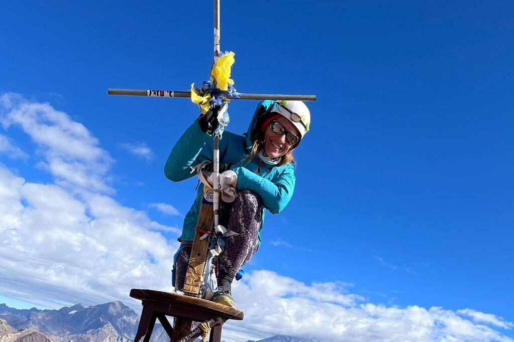 Laura Horta, docente mendocina que buscará subir más de 8 mil metros.