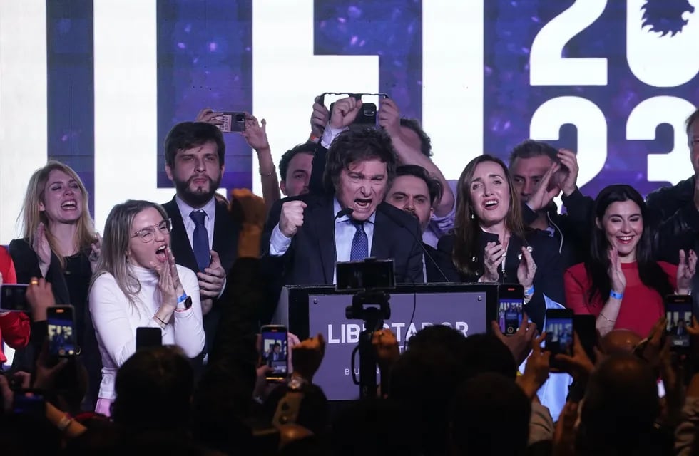 Javier Milei ganó en las elecciones PASO con más del 30% de los votos (Foto: Clarín)