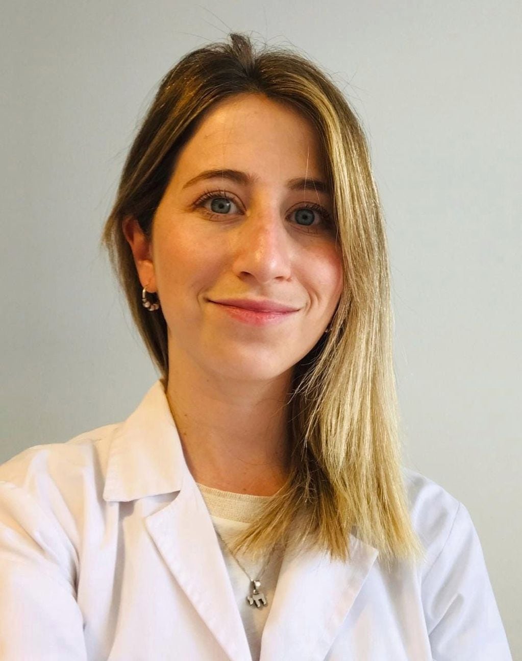 Daniela Sevilla es médica cardióloga y la creadora de los perfiles de Instagram y Facebook “Cardio en redes”. 
