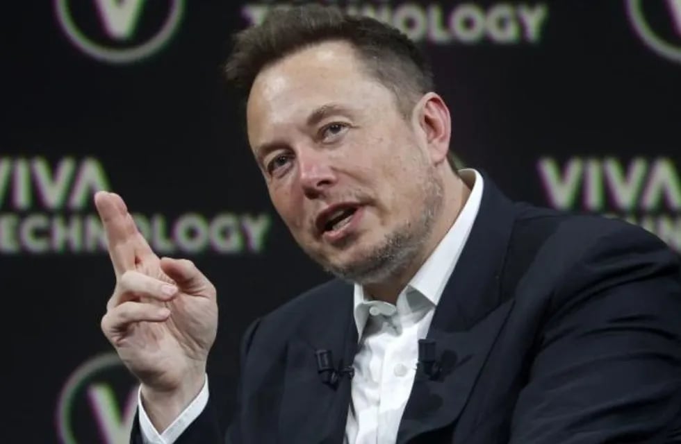 Elon Musk ofrecerá asistencia legal y financiera a usuarios de X que enfrenten represalias laborales por publicaciones. Foto: Web.