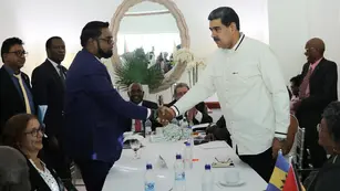 Irfaan Ali y Nicolás Maduro y