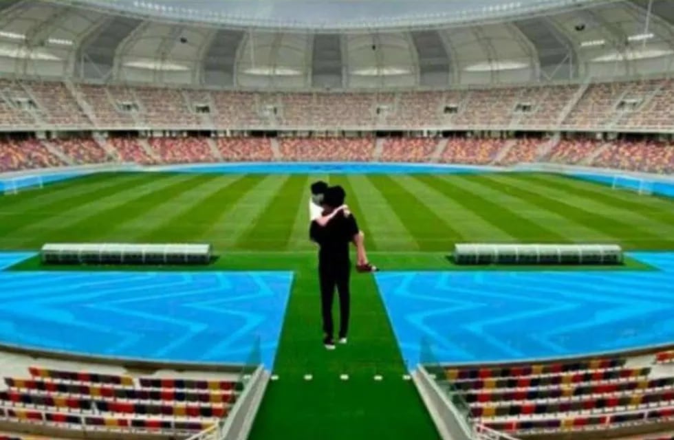 La foto viral sobre el estadio lujoso de Santiago del Estero con Abigail y su papá como protagonistas