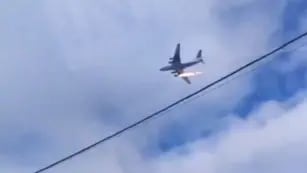 Un avión militar ruso se estrella al despegar con 15 personas a bordo