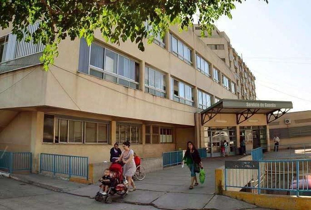 
El paciente quedó internado y aislado en el hospital Schestakow de San Rafael

