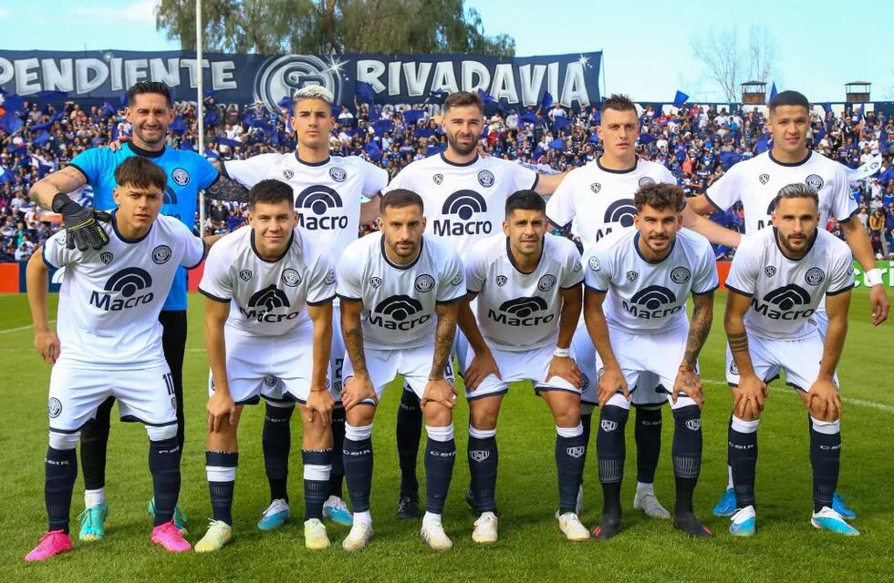 Por la fecha 28 de la zona B, Independiente Rivadavia recibirá este domingo en la noche a Brown de Adrogué. / Gentileza: Prensa CSIR.