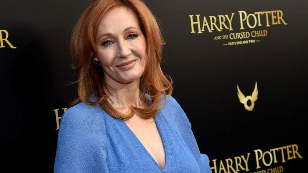 J.K. Rowling, autora de Harry Potter, fue muy cuestionada. 