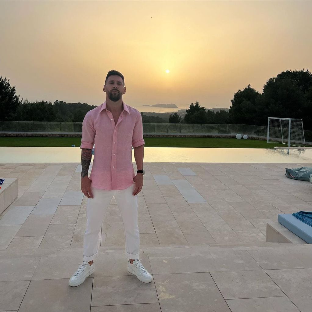 Lionel Messi tiene una enorme mansíon en Ibiza.