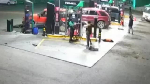 Una mujer evitó un asalto tras rociar con gasolina a un ladrón en México