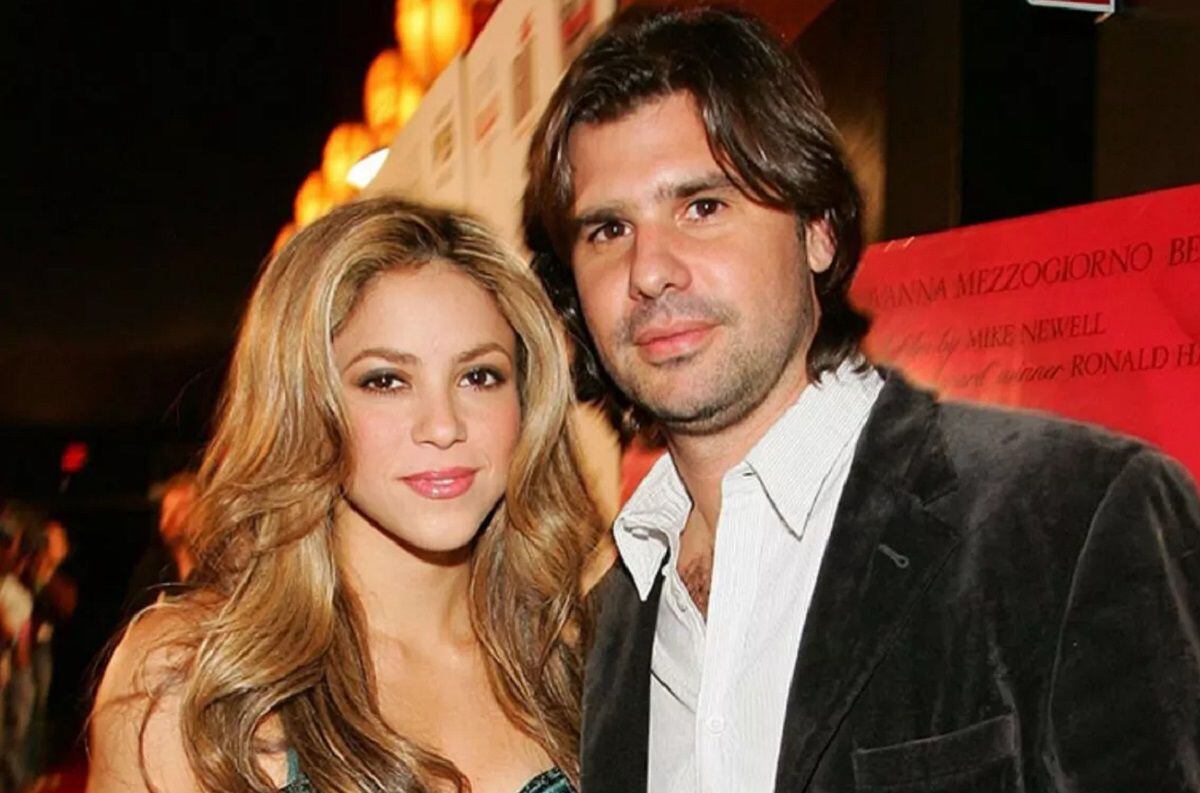 Shakira y Antonio de la Rúa, una relación de mucho amor, canciones y demandas millonarias (Archivo)