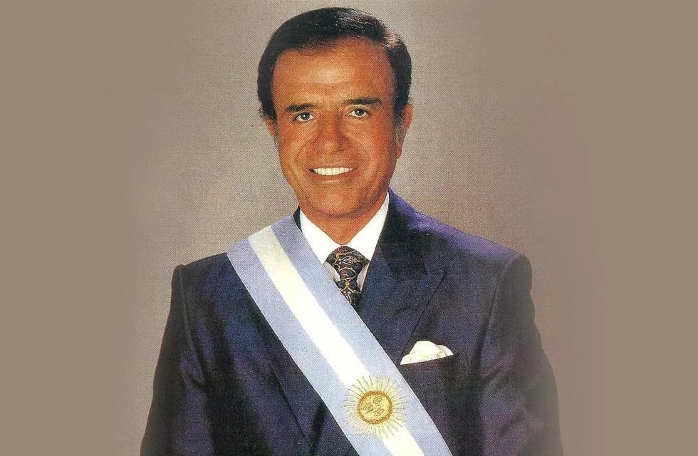 Usuarios de Twitter repartieron elogios y críticas a las presidencias de Menem.