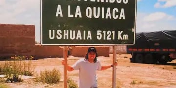 Se encuentra a casi 300 km de San Salvador de Jujuy, el río Villazón marca la frontera con Bolivia. 14.000 habitantes a 3.400 msnm.