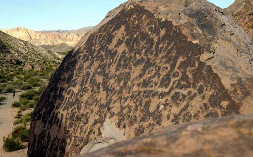 Los petroglifos del Tunduqueral aportan riqueza arqueológica a Uspallata.