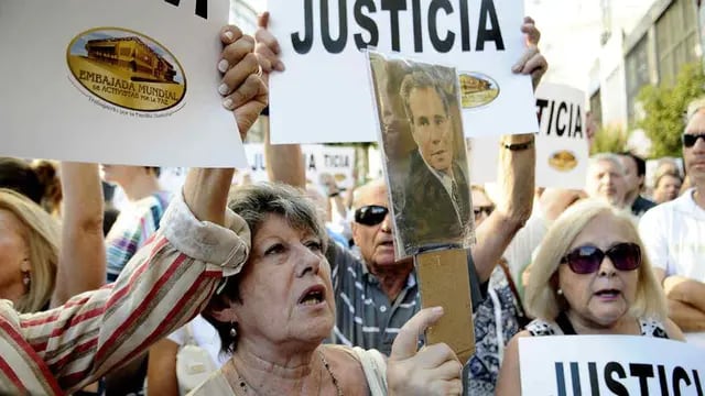 BUENOS AIRES. El acto de la comunidad judía por la muerte de Nisman y la causa Amia (AP).