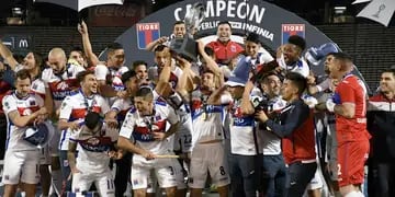 Con defectos y virtudes, el torneo argentino se hizo desear tras la final de la Copa de la Superliga, ganada por Tigre. 