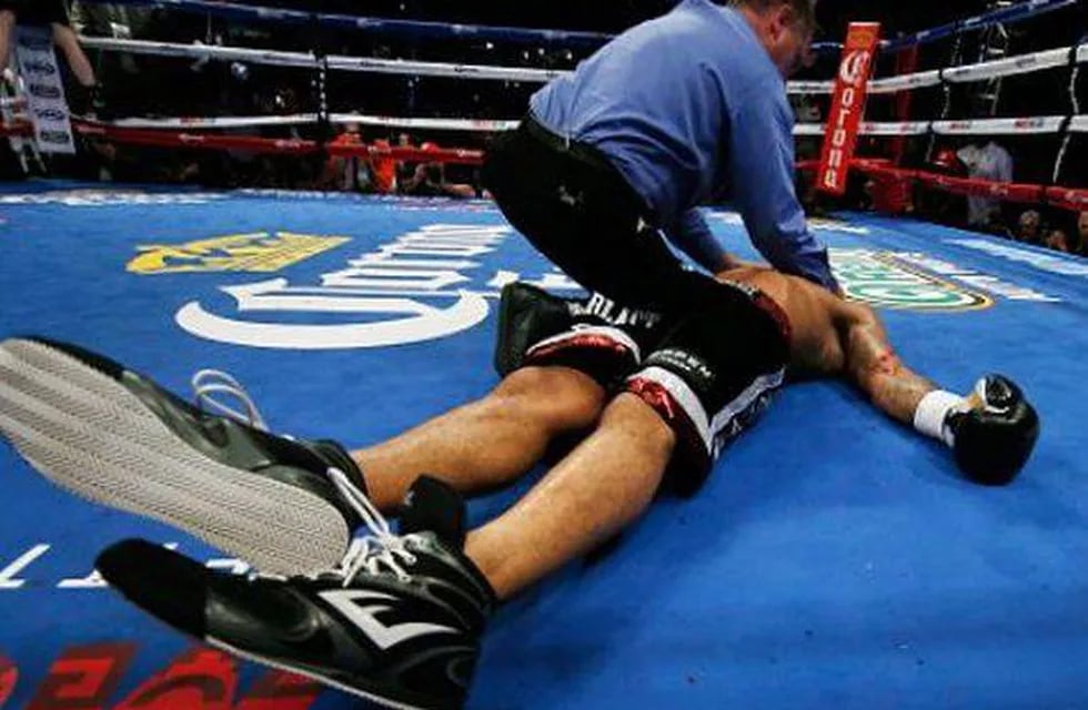Mirá el brutal nocaut de "Canelo" Alvarez para ganar la pelea en el tercer round