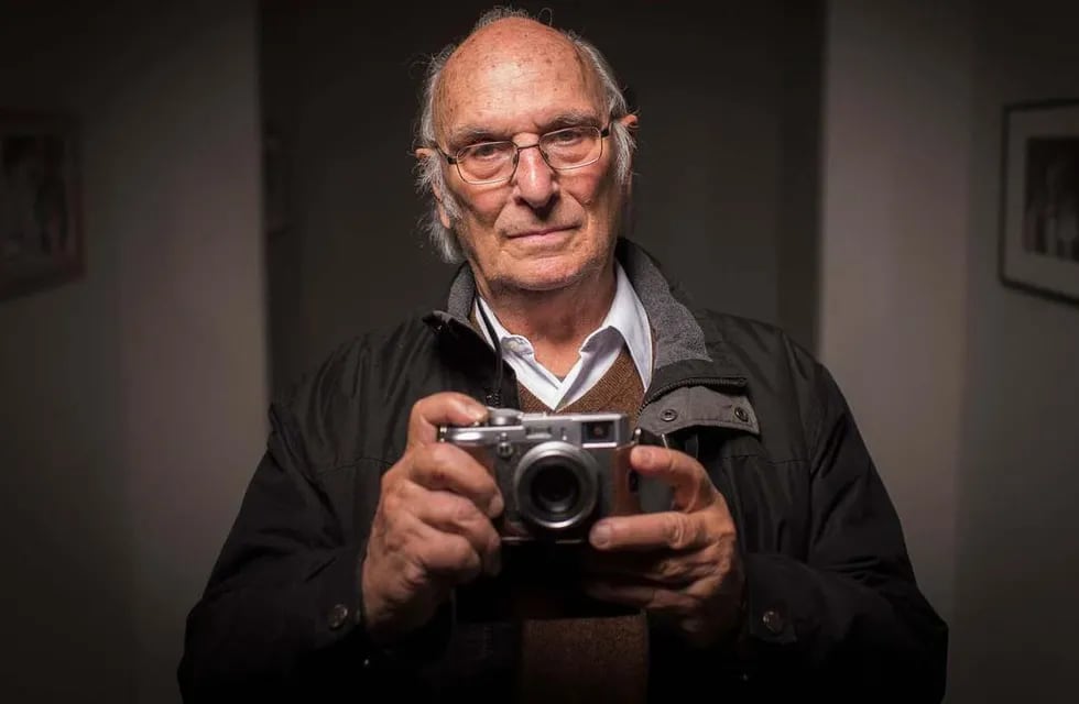 A los 91 años murió el cineasta Carlos Saura.