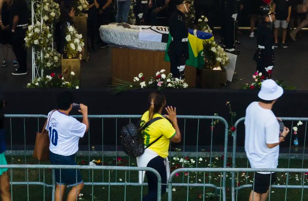 Finaliza el velatorio de Pelé y más de 150.000 personas le rindieron homenaje. / Foto: EFE