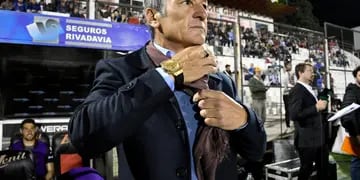 El ex Patronato nació en Newell's como futbolista. Sin embargo, como entrenador se destacó en Colón y Patronato. Asume el 26 de diciembre. 