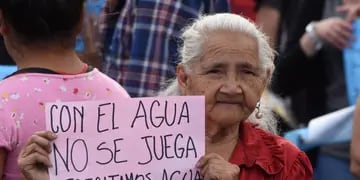Unos dos mil habitantes del oeste capitalino firmaron un petitorio en busca de una solución de fondo. Gustavo Rogé / Los Andes