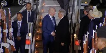Biden llega a México