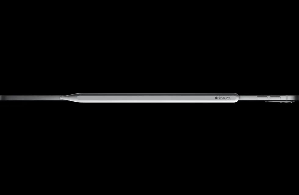 Apple presentó el nuevo iPad Pro con Apple Pencil Pro adjunto al costado durante un evento virtual de Apple en Cupertino, California. Foto: EFE/EPA/HANDOUT / APPLE INC