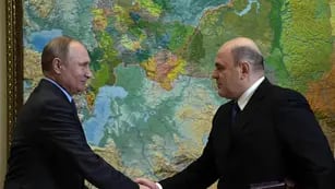 Vladimir Putin y Mijaíl Mishustin